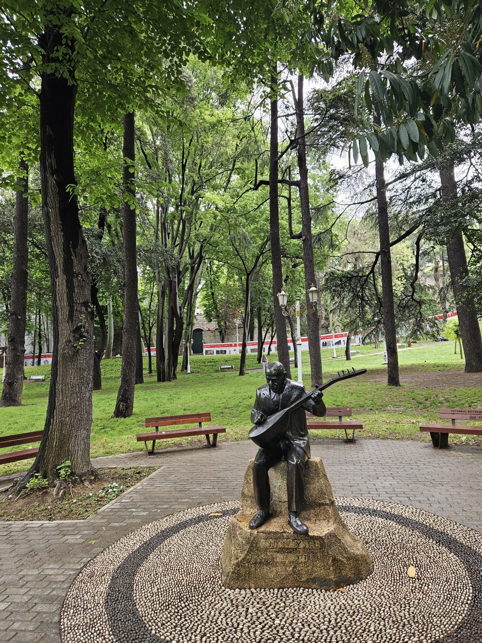 Asik Veysel Statue Park Gulhane