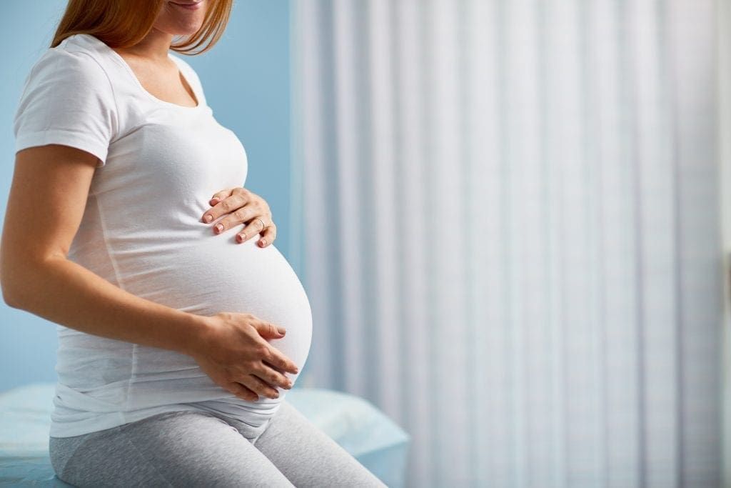 Pregnant woman having pelvic floor weakness